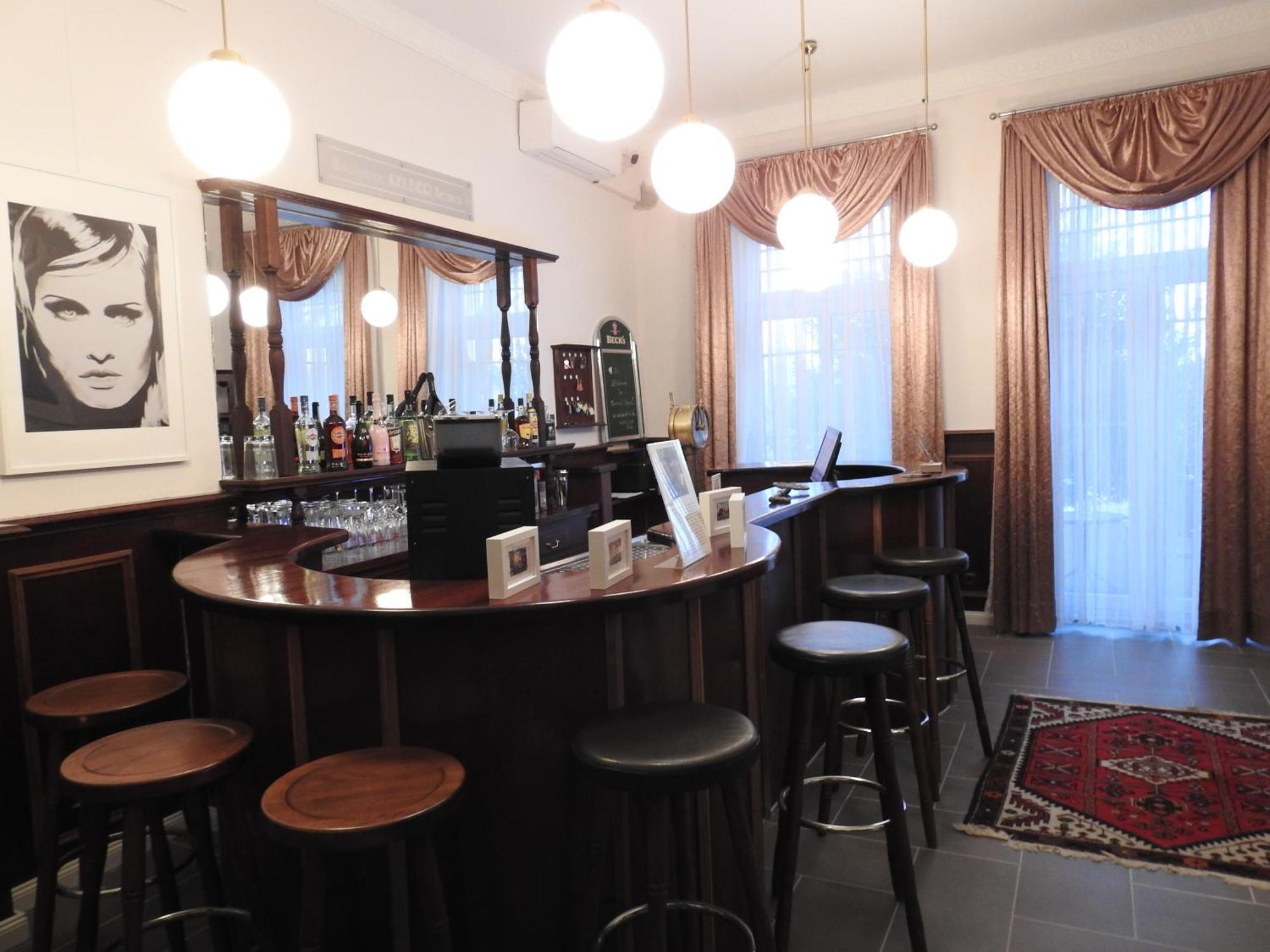 Turmhotel Weserblick BRE 외부 사진